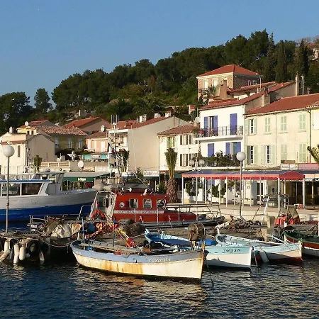 Bel Moderne, A Pied Saint-Mandrier-sur-Mer